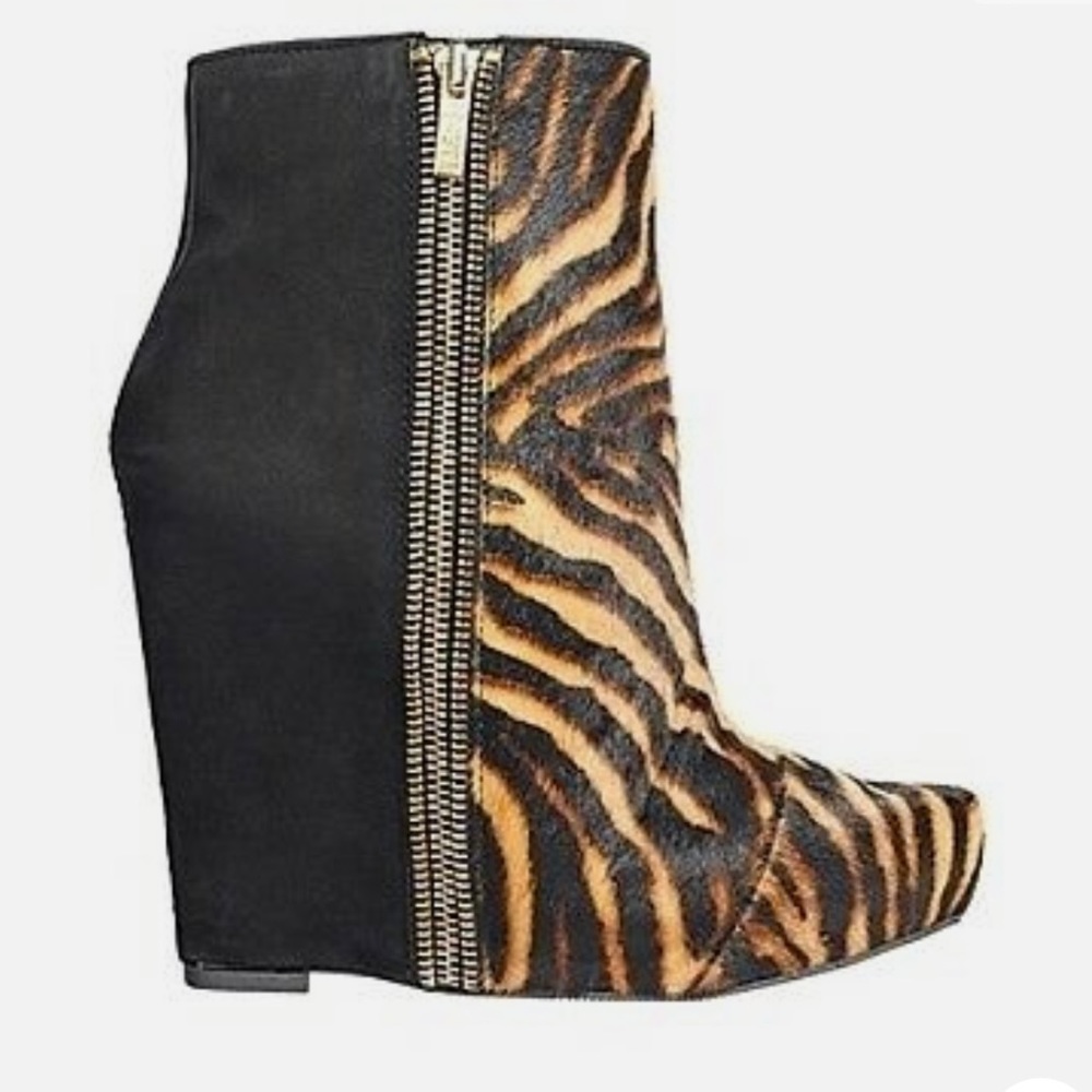 New Rachel Roy booties